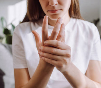 Cold Laser Therapy for Small Joint Injuries: From Knuckle Strains to Thumb Arthritis