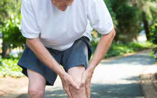 Finding Solace in Your Journey: Overcoming Knee Joint Pain with the Handy Pulse Laser
